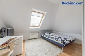 Private Rooms - Image 3