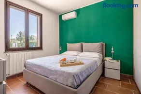 Residenza Pozzillo, villa con giardino e area giochi bambini a 700 m dal mare - Image 1