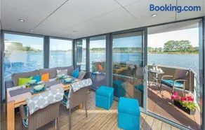 Beautiful Ship In Blotnik With Wifi - Image 2