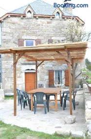 Gîte De Charme Portes De l'Aubrac - Image 1