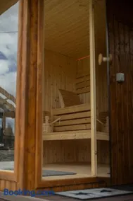 Bizon Cabin - Image 4
