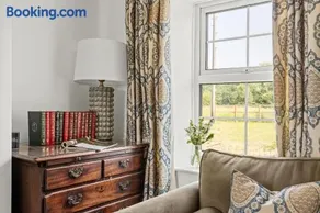 Cosy cottage in rural location with lovely country - Image 4