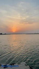 شاليه بخليج الدانة إطلالة بحرية ومسبح خاص - Image 4