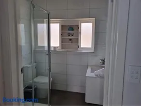Portland sea spa retreat with King bed Free Arcade sleeps 9 - Image 3