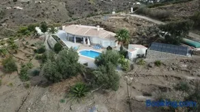 Villa Camakini with heated pool and sea View - Image 4