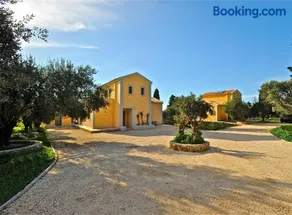Elaia Villas - Image 2