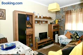 Comfortable apartment with lake view in Vila Real - 75m² - Image 1