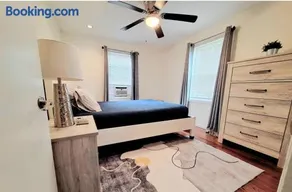 5•Star Fave CapeCodStyle Gem with Bedroom on Main - Image 3
