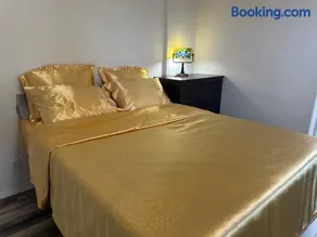 Peaceful Private Room & Bath with AC, Mountain View - Image 2