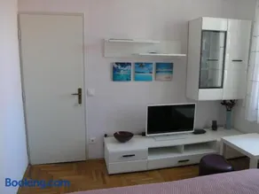 HVAR CENTRAL APARTMENT - Image 5