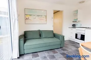 Bungalow at the Beach - footsteps to the shore - Image 3