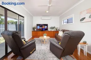 Cute Cummings St Cottage - Image 4