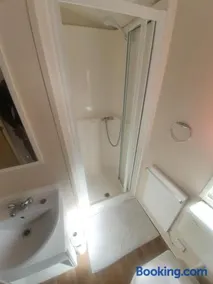 Fantasy Island King Fisher 8Berth 402 - Image 3