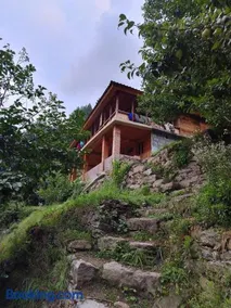 Yash wooden home stay tirthan valley - Image 3