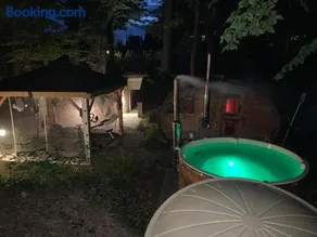 Studio z kominkiem Sauna Jacuzzi Balia Ogrodowa - Image 2