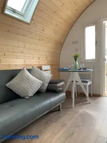 Glastonbury Glamping - Image 2