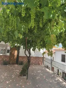 Charming House with Garden in Ardales, 70 m², 5 People - Image 5
