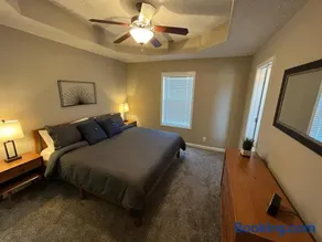 Spacious, 4BR Boho - Family & Pet Friendly - Image 2