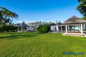 Twin Villas Natai - North & South Villa - Luxury Beach Front Villa - 8 Br Full Service - Image 4
