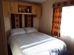 3 Bedroom Caravan - Image 5