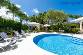 Stunning Family Villa with Private Pool Near Beach - Gibbs Glade Villa - Image 2