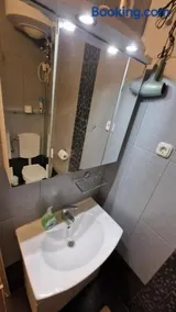 Dombóvári way apartment close to ELTE IT University and Info Park - Image 2