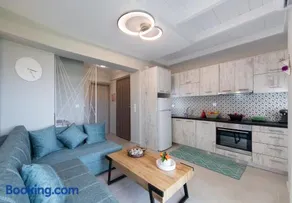 Bianco Stylish Maisonette - Image 2