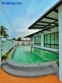 ALEXIS VILLA Whole OR Room - Image 3
