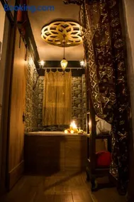 Dharma Luxury & Spa Apartment - Image 1