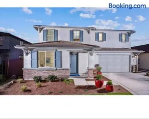 Cozy Roseville Home - Image 1