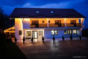 La Codrii Cajvanei - Image 1