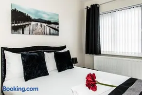 The Kyoto House - Four Spacious Cosy Bedrooms I Netflix & Large Rooms - Image 4