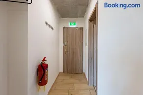 New studio apartment #23 in brutalist building FREE street parking - Image 3