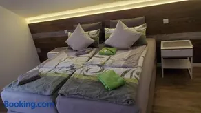 luxuriöse Ferienwohnung mit privatem Wellnessbereich - Image 1