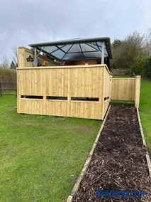 Acorns Luxury Glamping - Image 4