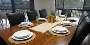 Executive Denman Home - Image 4