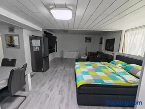 Apartment - Image 2