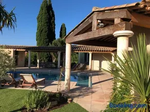 Villa 4* avec piscine dans le bas du village de Bormes - Image 2