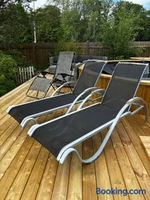 Comfortable stay near Gothenburg with private sauna and coast nearby - Image 2
