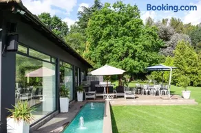 Vaal River Luxury Villa - Image 5