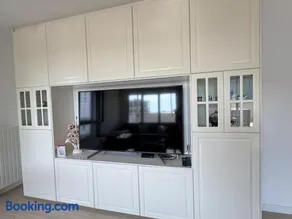 Apts 71M2 with 38M2 terrasse , 10mins to Paris Center, Free Nespresso - Image 2