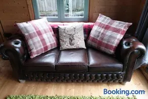 Caban Cwtch - Log fire, pool table, hot tub cinema - Image 4