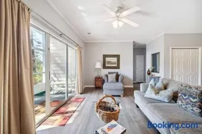 Coastal Catch Ground-Floor near Beach, Pool & Golf - Image 1