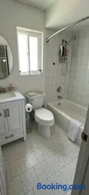 Private BR,BA,KIT, LR 9 Mins to Beach - Image 2
