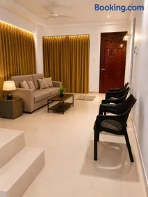 Saneli Stays - Peaceful Home near Nugegoda - Image 1