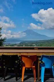 The No 10 Fuji Yamanakako - Image 1