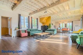 15 Min to Lille - Beautiful 14p House, 5 Bedrooms - Image 4