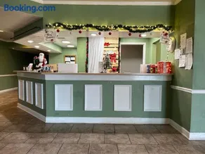 Live In Lodge Gainesville - Image 1