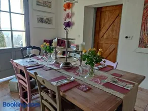 Les Houstalous - Image 2