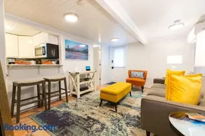 Condo with Wading Pool Dog Welcome - Image 5